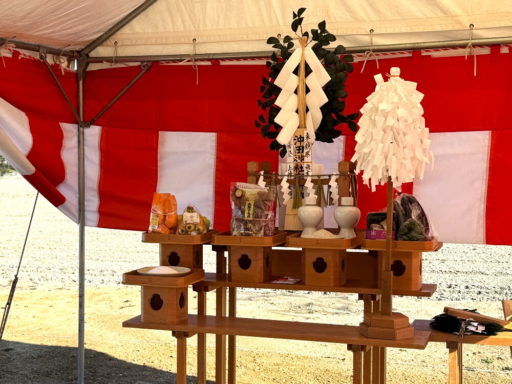 工事の無事と幸せを願って。「地鎮祭」を執り行いました